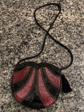 VTG- Ann Green-  Crossbody Bag in Black and Pink